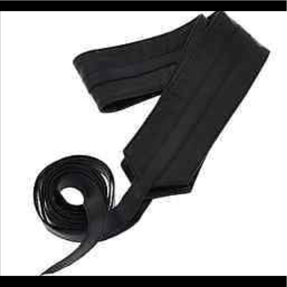 Black  leather Obi wrap belt by GILI